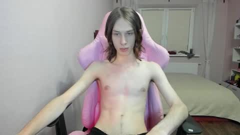 Snapshot of eleganc3 chatting on 22, 11, 2025 eleganc3 online show from 22, 11, 2025