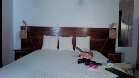 Snapshot of elegant_ebony chatting on 10, 7, 2026 Nika online show from 10, 7, 2026