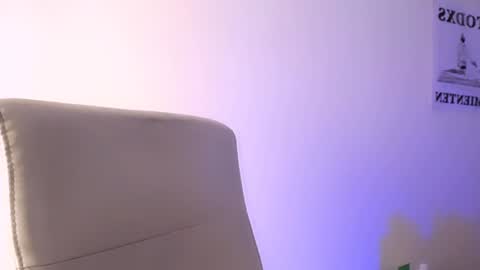 Snapshot of elektra_sky11 chatting on 31, 1, 2025 Elektra Sky online show from 31, 1, 2025