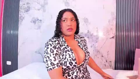 Snapshot of elena_wolff chatting on 18, 11, 2025 elena_wolff online show from 18, 11, 2025