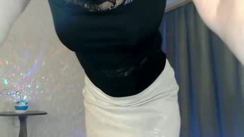 Snapshot of elenaza chatting on 11, 6, 2026 elenaza online show from 11, 6, 2026