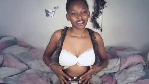 Snapshot of eleniedoll chatting on 17, 2, 2026 eleniedoll online show from 17, 2, 2026