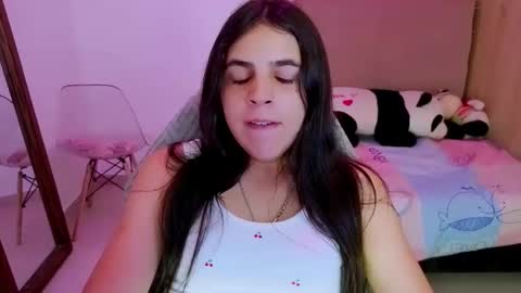 Snapshot of elenna_hotx chatting on 22, 4, 2026 agnes online show from 22, 4, 2026