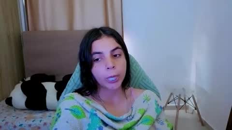 Snapshot of elenna_hotx chatting on 15, 5, 2026 agnes online show from 15, 5, 2026