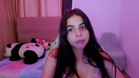 Snapshot of elenna_hotx chatting on 26, 5, 2026 agnes online show from 26, 5, 2026