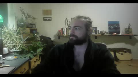 Snapshot of elephantfox chatting on 1, 3, 2025 fox online show from 1, 3, 2025