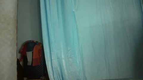 Snapshot of elia011 chatting on 15, 1, 2025 elia011 online show from 15, 1, 2025