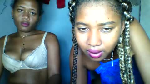 Snapshot of elia011 chatting on 25, 1, 2025 elia011 online show from 25, 1, 2025