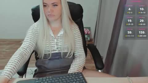 Ella online show from 15, 10, 2025