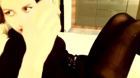 Snapshot of eliana_e chatting on 21, 6, 2026 Eliana online show from 21, 6, 2026