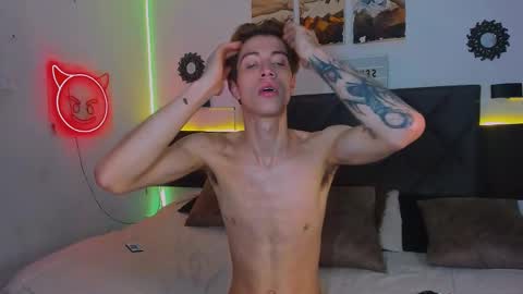 Snapshot of eliann_adam chatting on 31, 1, 2025 eliann_adam online show from 31, 1, 2025