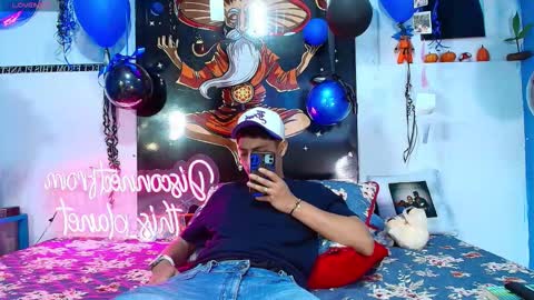 elias_salvatore_ online show from 18, 2, 2026