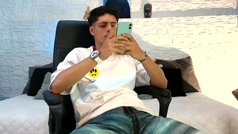 Snapshot of elias_salvatore_ chatting on 28, 5, 2026 elias_salvatore_ online show from 28, 5, 2026