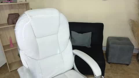 Eliie online show from 25, 11, 2025