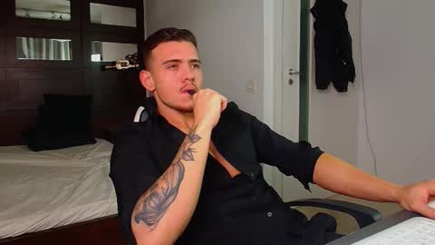 ElijahThorne online show from 6, 1, 2026