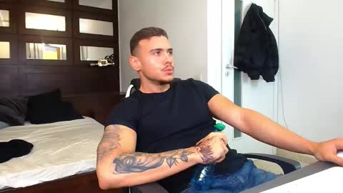 ElijahThorne online show from 6, 2, 2026