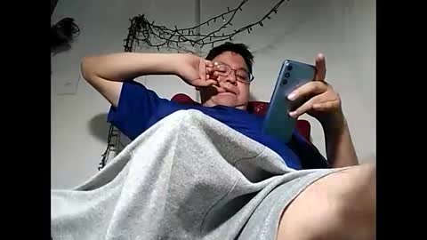 Snapshot of elimposstor chatting on 2, 12, 2024 elimposstor online show from 2, 12, 2024