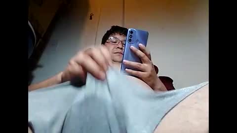 Snapshot of elimposstor chatting on 15, 1, 2025 elimposstor online show from 15, 1, 2025