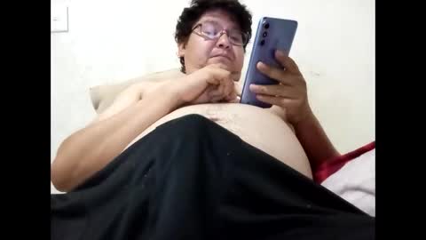 Snapshot of elimposstor chatting on 19, 10, 2025 elimposstor online show from 19, 10, 2025