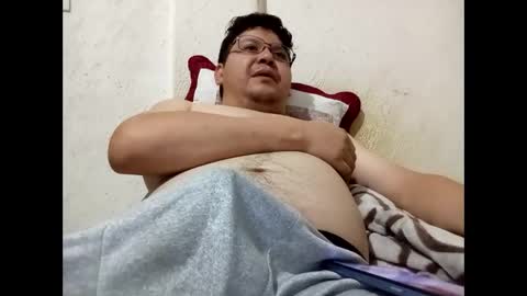 Snapshot of elimposstor chatting on 17, 11, 2025 elimposstor online show from 17, 11, 2025