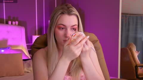 Elina online show from 5, 2, 2025