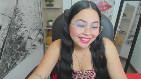 Elina  online show from 13, 11, 2025