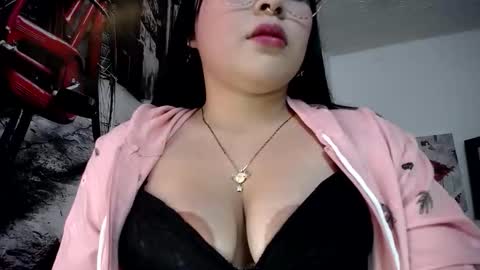 Elina  online show from 15, 1, 2026