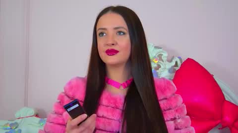 Snapshot of elinabellucci chatting on 13, 2, 2026 ElinaBellucci online show from 13, 2, 2026