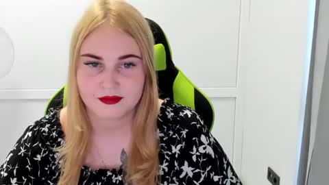 Elina online show from 30, 6, 2026