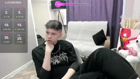 Snapshot of eliotmars chatting on 26, 4, 2026 eliotmars online show from 26, 4, 2026
