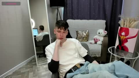 Snapshot of eliotmars chatting on 8, 5, 2026 eliotmars online show from 8, 5, 2026