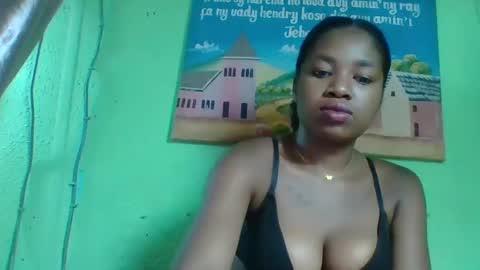 Snapshot of elisabeth2525 chatting on 10, 1, 2025 elisabeth2525 online show from 10, 1, 2025