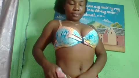 Snapshot of elisabeth2525 chatting on 18, 1, 2025 elisabeth2525 online show from 18, 1, 2025