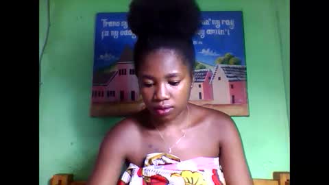 Snapshot of elisabeth2525 chatting on 8, 2, 2025 elisabeth2525 online show from 8, 2, 2025