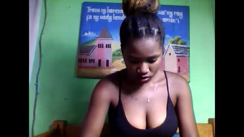 Snapshot of elisabeth2525 chatting on 11, 2, 2025 elisabeth2525 online show from 11, 2, 2025