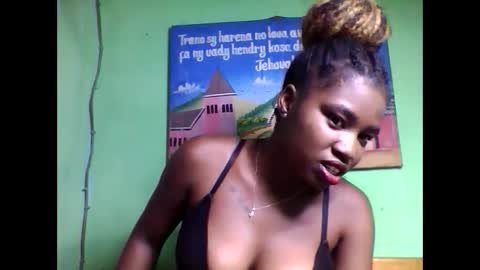 Snapshot of elisabeth2525 chatting on 12, 2, 2025 elisabeth2525 online show from 12, 2, 2025