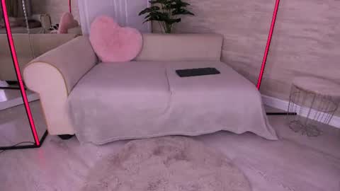 Snapshot of elisabeth_jason chatting on 17, 7, 2026 elisabeth_jason online show from 17, 7, 2026