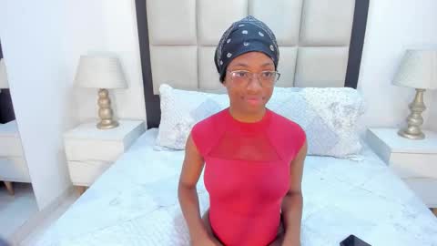 Snapshot of elisabettamonroy chatting on 2, 10, 2025 elisabettamonroy online show from 2, 10, 2025