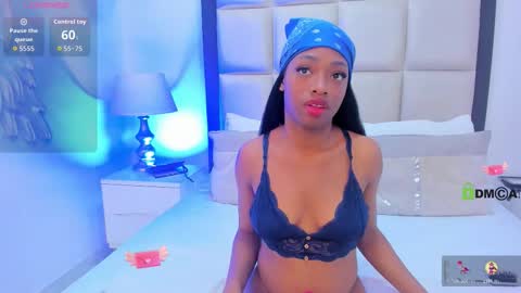 Snapshot of elisabettamonroy chatting on 22, 10, 2025 elisabettamonroy online show from 22, 10, 2025