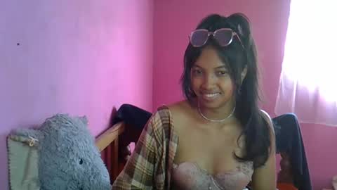 Snapshot of elisah01 chatting on 25, 5, 2026 elisah01 online show from 25, 5, 2026