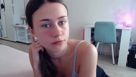 Elis online show from 17, 10, 2025