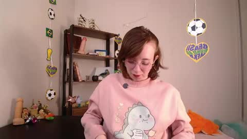 Snapshot of elise_nyx chatting on 9, 6, 2026 elise_nyx online show from 9, 6, 2026