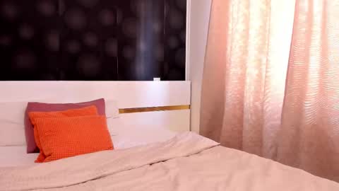 Snapshot of elisetyler89 chatting on 4, 3, 2026 Elly online show from 4, 3, 2026