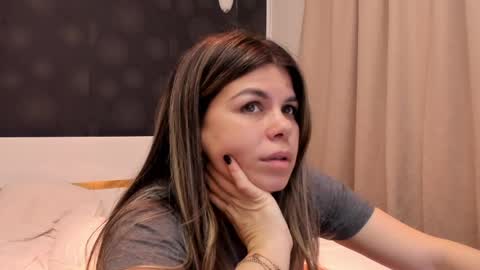 Elly online show from 8, 3, 2026