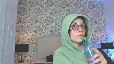 Snapshot of eliza_gh chatting on 4, 5, 2026 Eliza online show from 4, 5, 2026