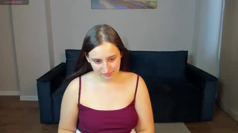 Snapshot of elizabet_collins chatting on 5, 7, 2026 Elizabet online show from 5, 7, 2026
