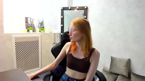 Snapshot of elizabeth_harpper chatting on 12, 2, 2025 Elizabeth online show from 12, 2, 2025