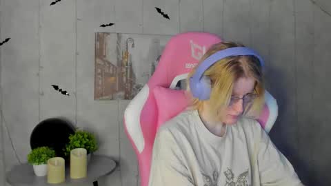 Elizabeth online show from 5, 11, 2025