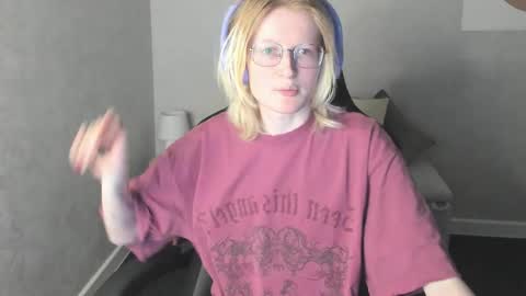 Elizabeth online show from 5, 12, 2025