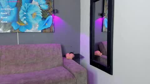 Elizabeth Lamer online show from 23, 12, 2025